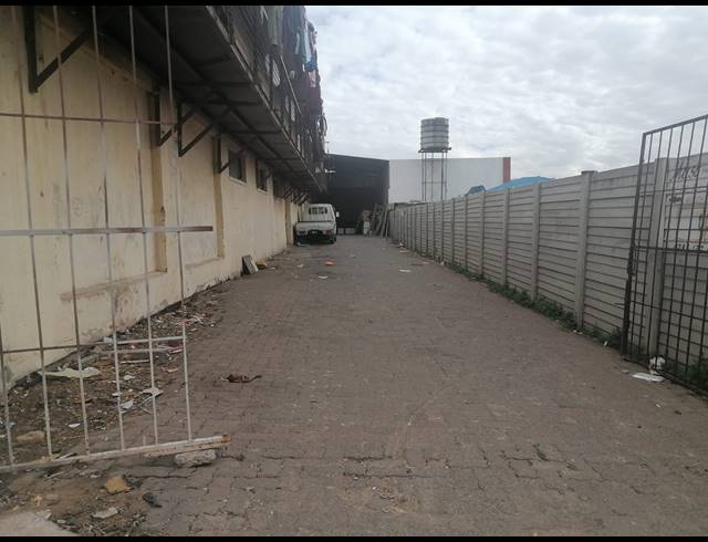 495M² BUSINESS FOR SALE IN RUSTENBURG NORTH
